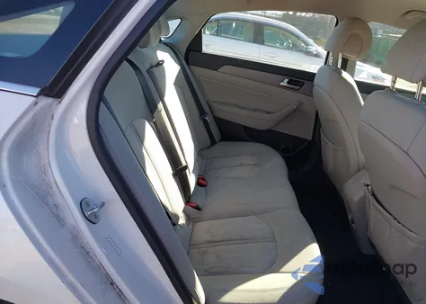 2016 Hyundai Sonata Hybrid Se from USA, damaged, VIN KMHE24L14GA010946